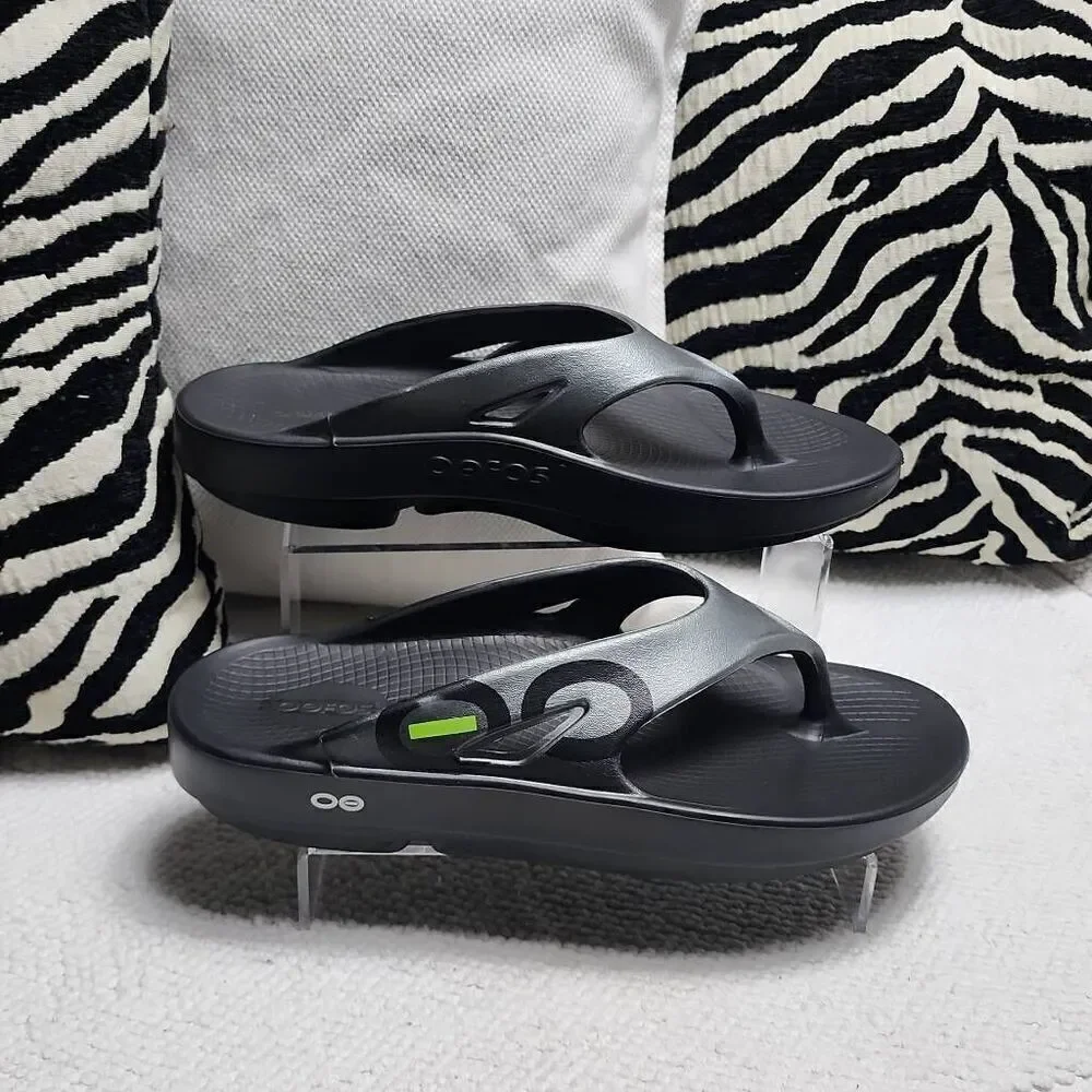 Oofos Men's OOriginal Sport Sandal - Graphite Size M10 W12